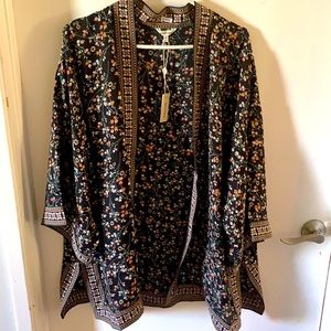 Plus size kimono style smock